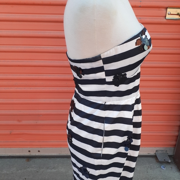 BCBGMAXAZRIA Strapless Cocktail mini dress 6 - Picture 2 of 7